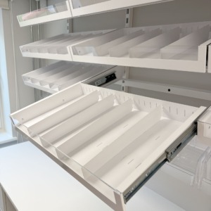 MedicStorage hyllyjärjestelmät sairaala-apteekkeihin